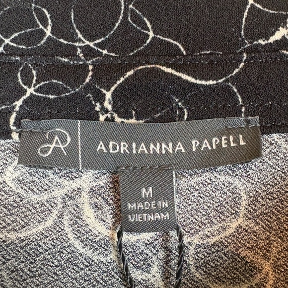 NWT Adrianna Papell Black/Cream Bubble Circles Flutter Sleeves Blouse; Size M - Picture 5 of 8